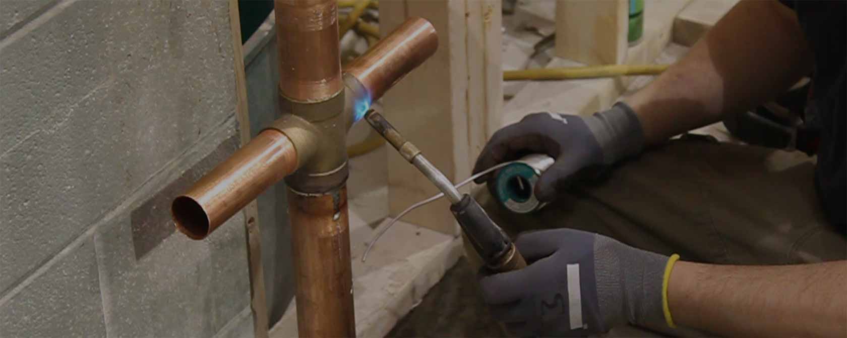 Sweating copper pipe valve